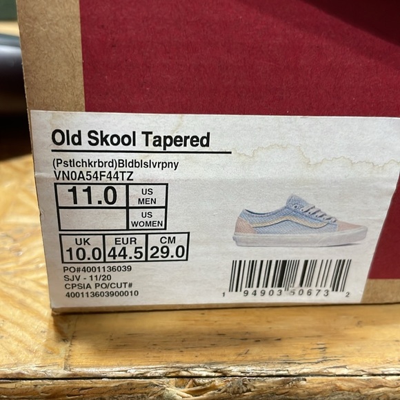 Brand new in box Vans Old Skool Tapered size 11. Discontinued style. - Picture 5 of 5